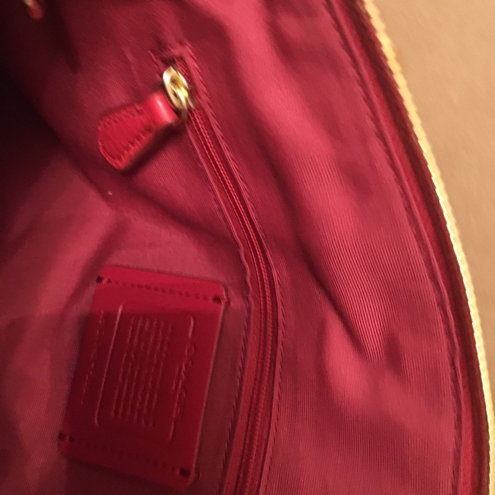 Coach Bag - Picture 3 of 8